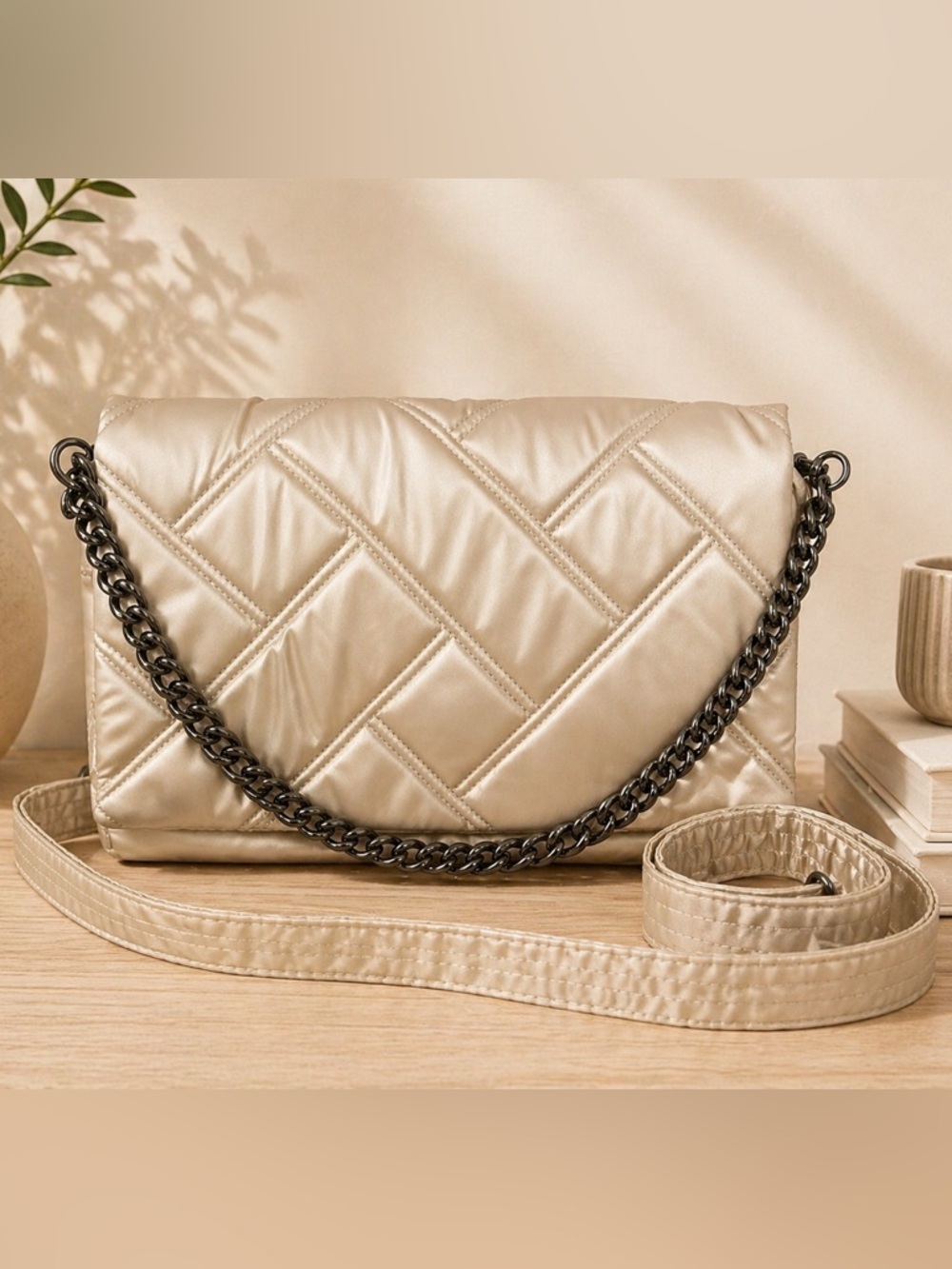 Lug Huddle - Metallic Champagne NWT